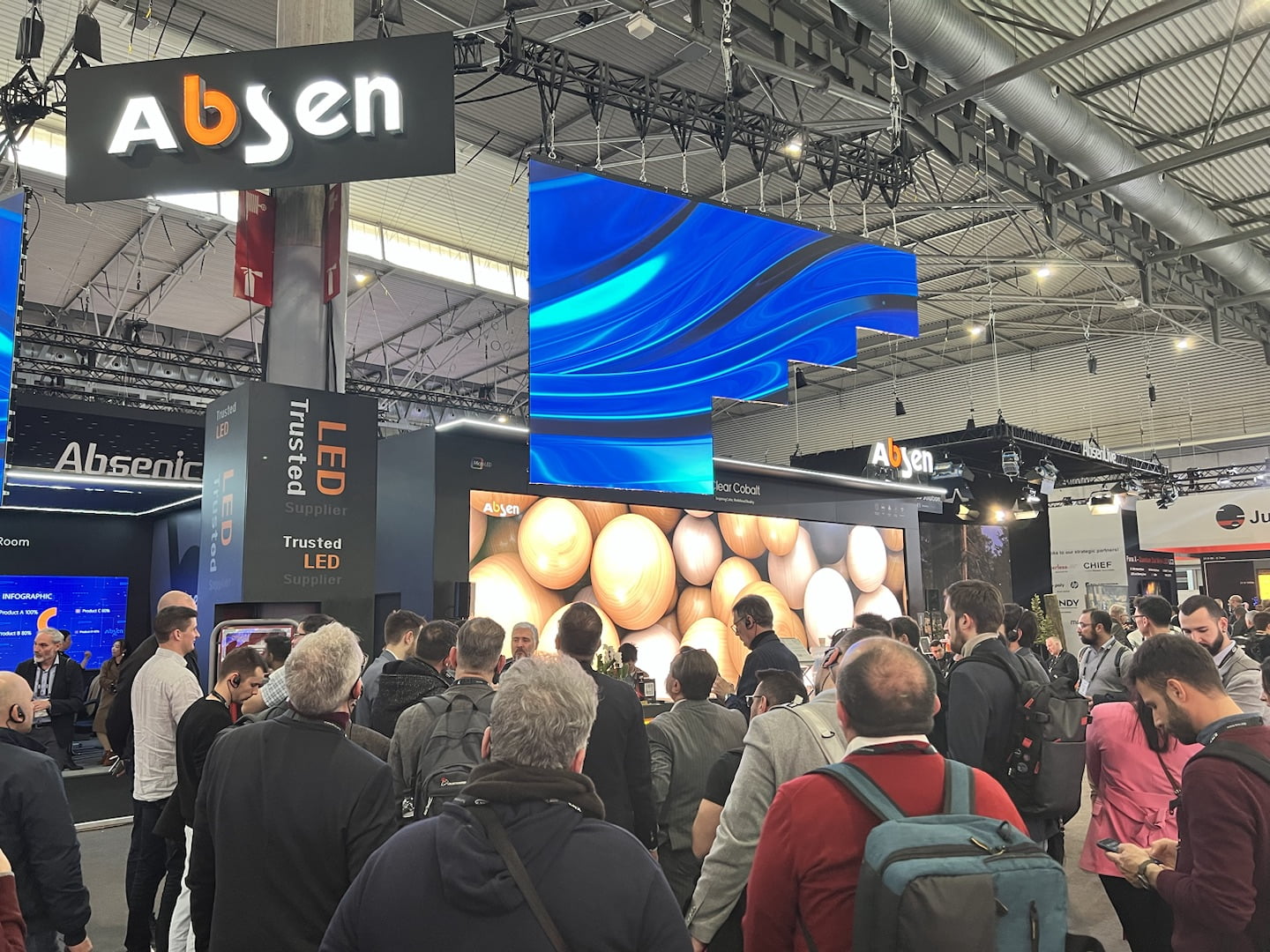 ISE 2023 | 艾比森開年首展捷報頻傳，沉浸式視覺盛宴震撼吸睛